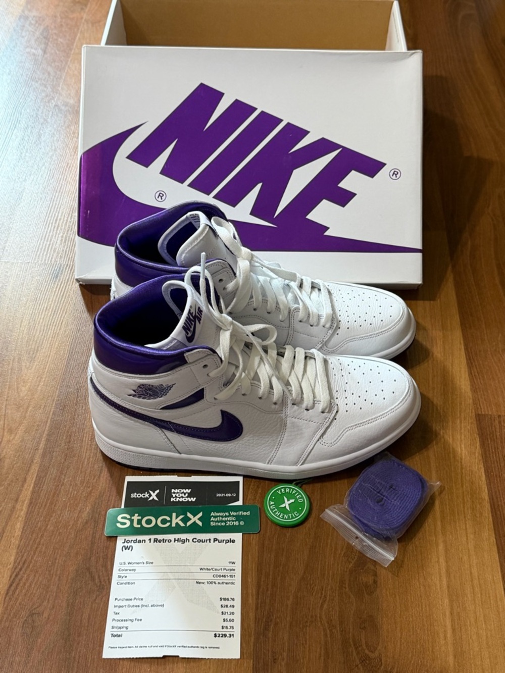 Nike Air Jordan 1 Retro High - White/Purple
